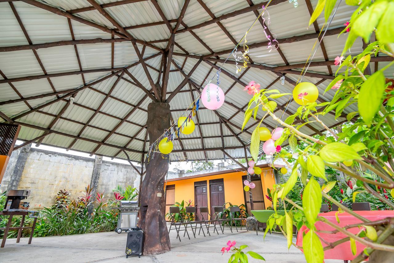 Aunty Arenal Lodge La Fortuna 外观 照片