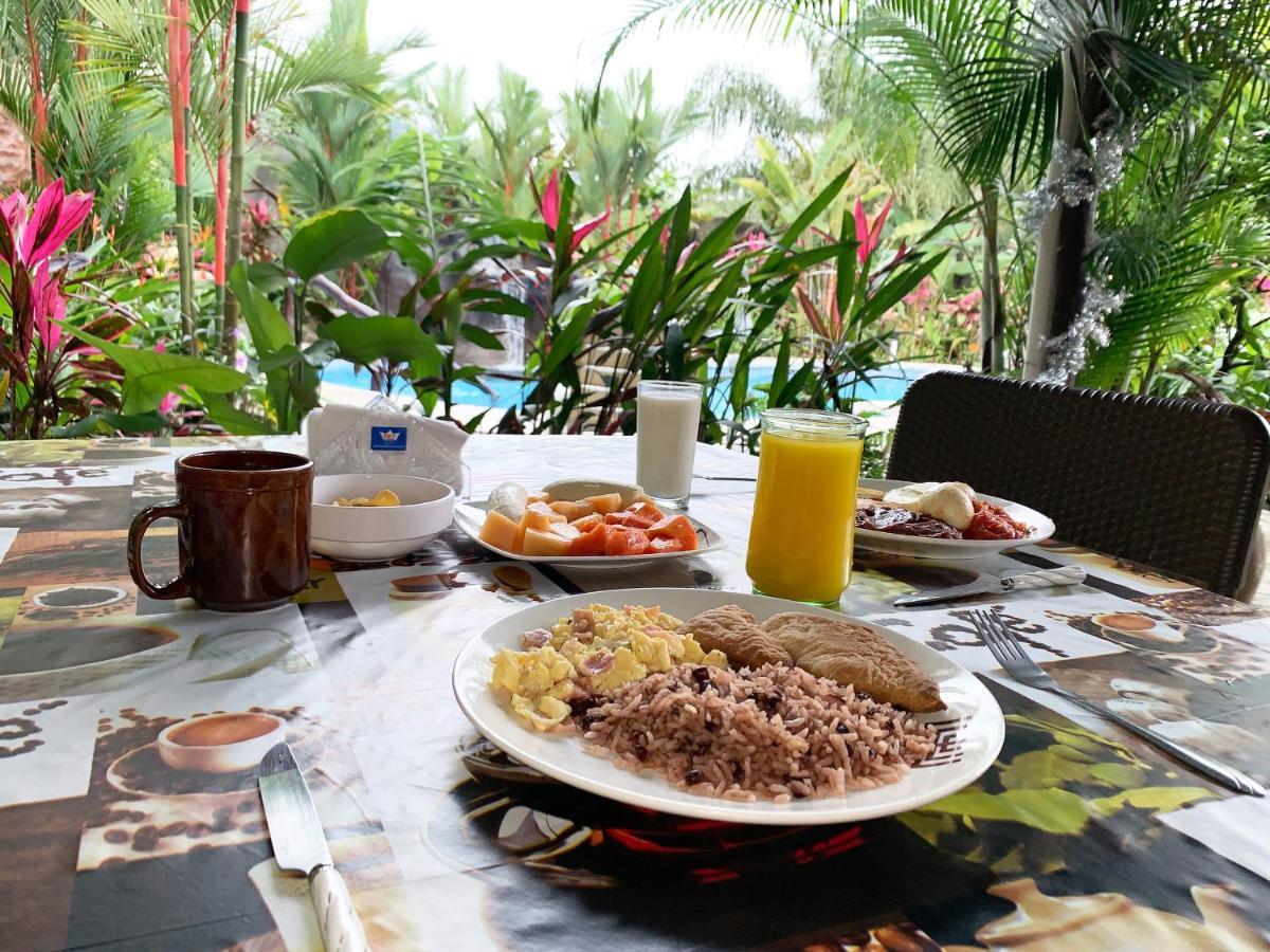 Aunty Arenal Lodge La Fortuna 外观 照片